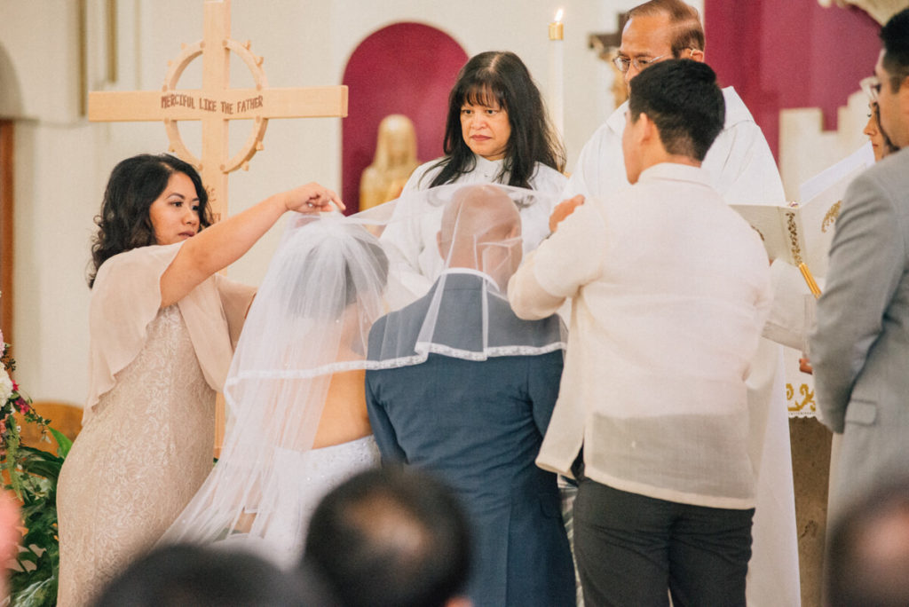 10 Filipino Wedding Traditions Seen in Cultural Nuptials