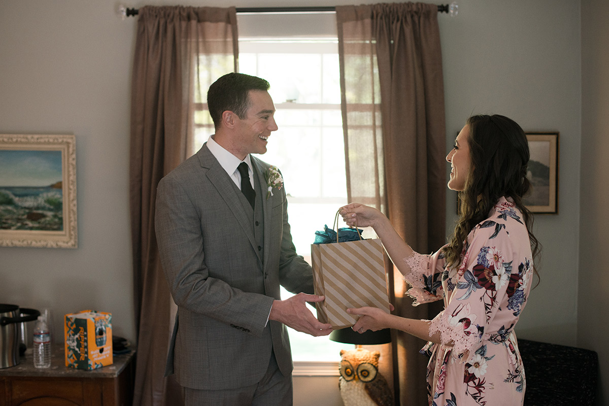 how much money should you give for a wedding