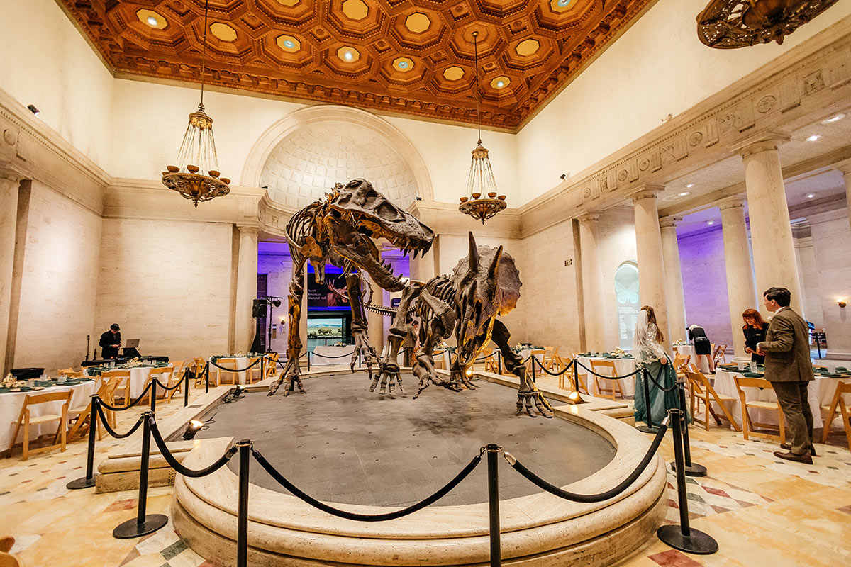 dinosaur hall LA