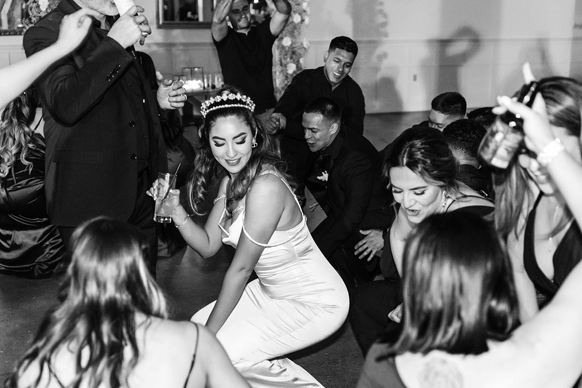 wedding dollar dance
