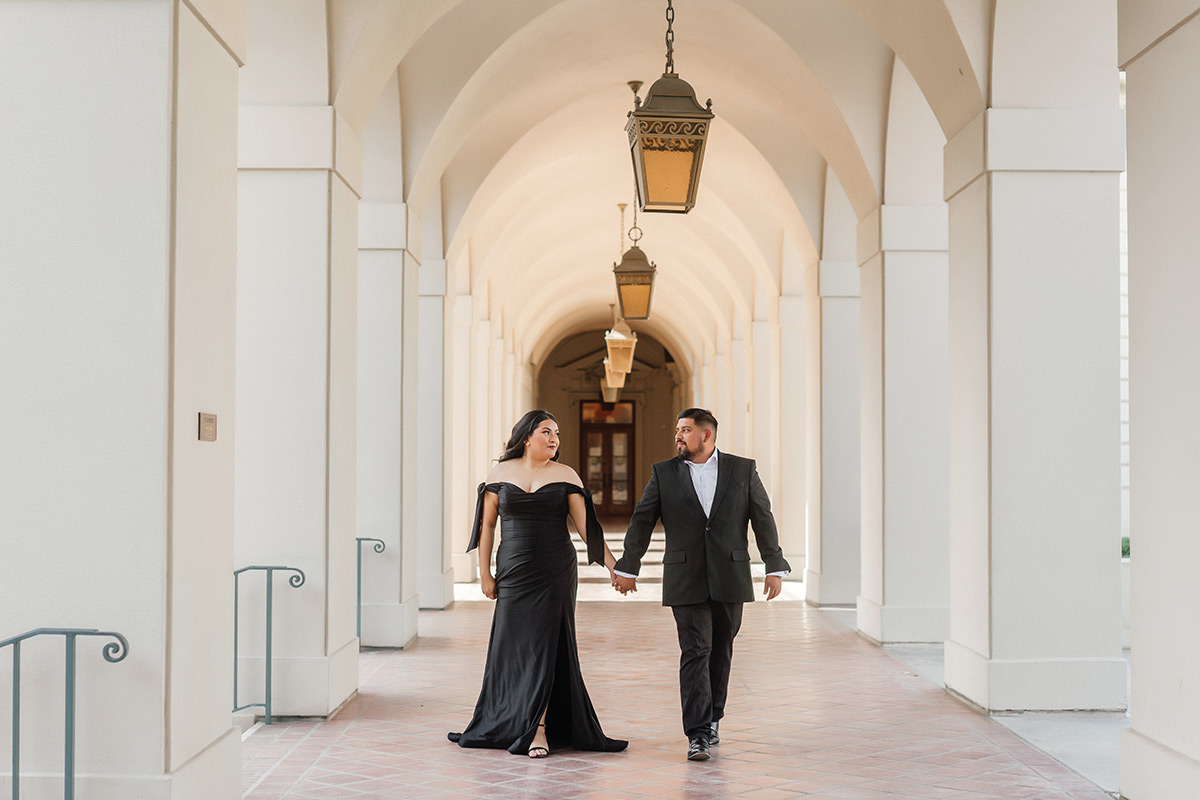 what to wear for engagement photos