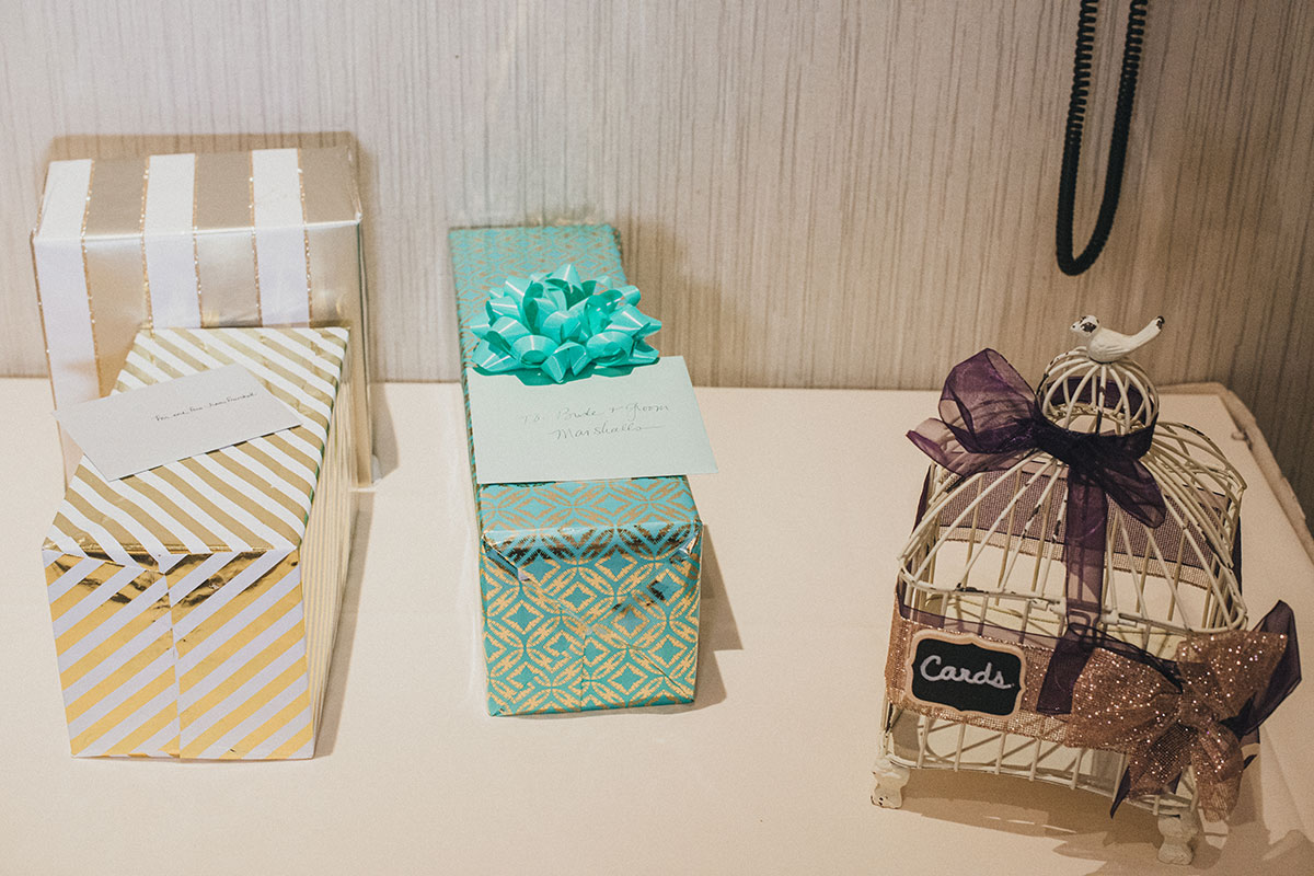 how much to spend on a wedding present