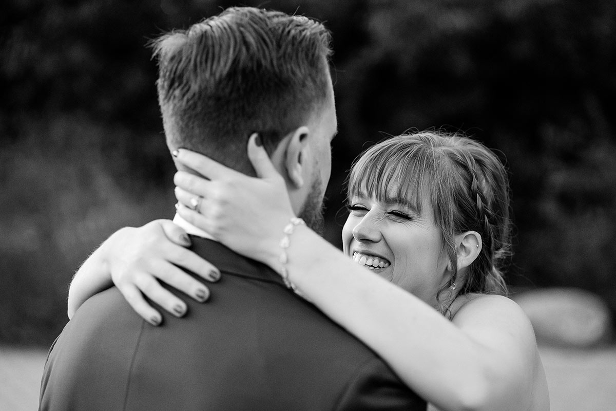 photojournalistic wedding photography