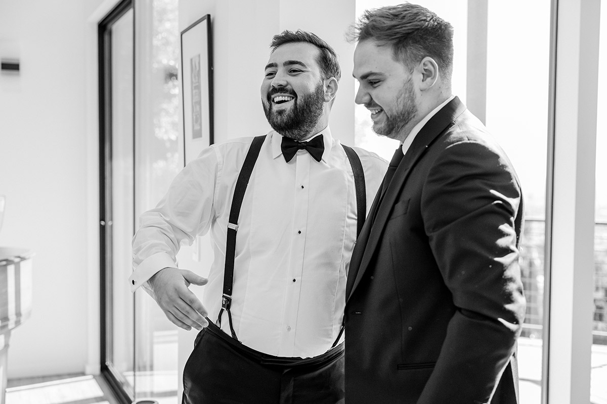 photojournalistic wedding photography